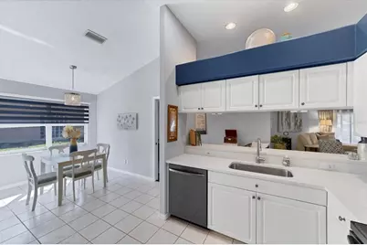 4612 Deer Trail Boulevard, Sarasota, FL 34238 - Photo 11