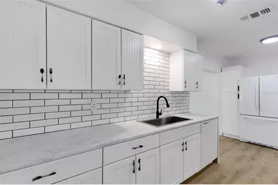 5356 Castleman Drive, Sarasota, FL 34232 - Photo 13