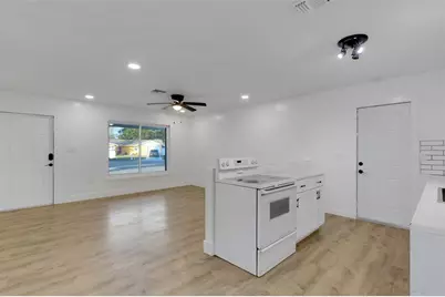 5356 Castleman Drive, Sarasota, FL 34232 - Photo 11