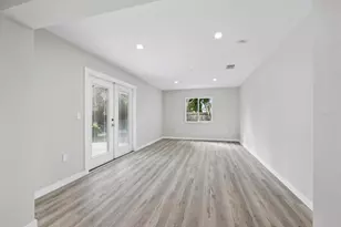 3142 Rose St, Sarasota, FL 34239 - Photo 15