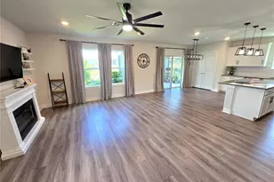 8985 Royal River Cir, Parrish, FL 34219 - Photo 5