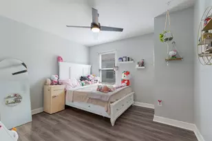 8985 Royal River Cir, Parrish, FL 34219 - Photo 11