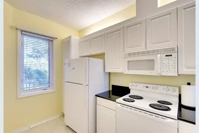 8575 54th Avenue Circle, E. Circle E, Bradenton, FL 34211 - Photo 13