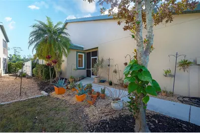 8575 54th Avenue Circle, E. Circle E, Bradenton, FL 34211 - Photo 3