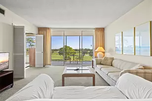 7461 W Country Club Dr N, Sarasota, FL 34243 - Photo 23