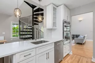 1231 S Orange Ave, Sarasota, FL 34239 - Photo 13