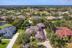 10528 Cheval Pl, Lakewood Ranch, FL 34202 - Photo 3