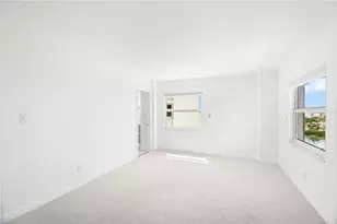 435 S Gulfstream Ave, Sarasota, FL 34236 - Photo 15