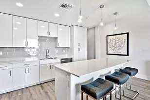 1709 N Tamiami Trl, Sarasota, FL 34234 - Photo 13