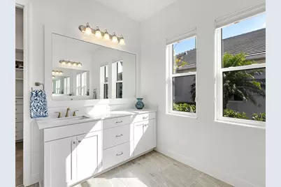 8119 Waterbend Trail, Sarasota, FL 34240 - Photo 31