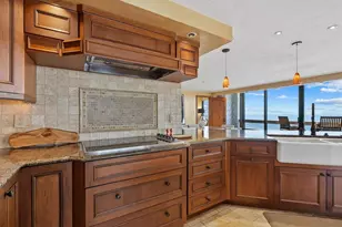 5400 Ocean Blvd, Sarasota, FL 34242 - Photo 11