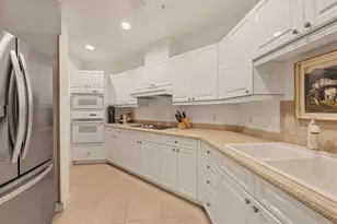 340 S Palm Ave, Sarasota, FL 34236 - Photo 13