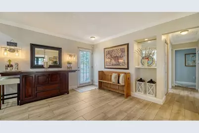 3530 Flores Avenue, Sarasota, FL 34239 - Photo 9