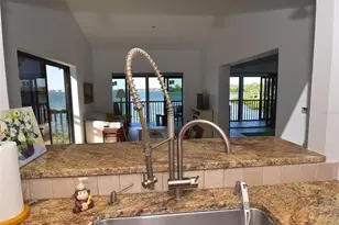 1511 Pelican Point Dr, Sarasota, FL 34231 - Photo 15