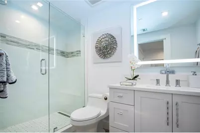 1211 Gulf Of Mexico Drive #505, Longboat Key, FL 34228 - Photo 47