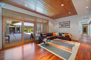 1739 Cherokee Dr, Sarasota, FL 34239 - Photo 29