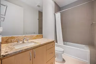 1739 Cherokee Dr, Sarasota, FL 34239 - Photo 45