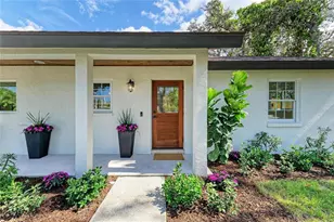 8245 Longbay Blvd, Sarasota, FL 34243 - Photo 3