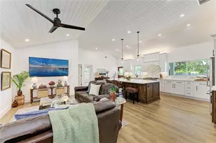 8245 Longbay Blvd, Sarasota, FL 34243 - Photo 25