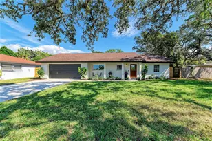 8245 Longbay Blvd, Sarasota, FL 34243 - Photo 7