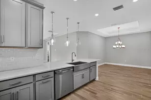 7758 Waning Moon Wy, Sarasota, FL 34241 - Photo 9