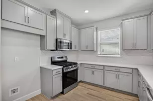 7758 Waning Moon Wy, Sarasota, FL 34241 - Photo 5