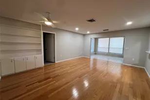 417 Courbet Dr, Nokomis, FL 34275 - Photo 3