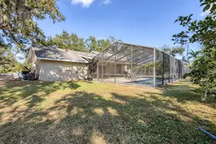 2115 Shadow Oaks Rd, Sarasota, FL 34240 - Photo 27