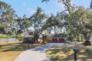 2115 Shadow Oaks Rd, Sarasota, FL 34240 - Photo 1