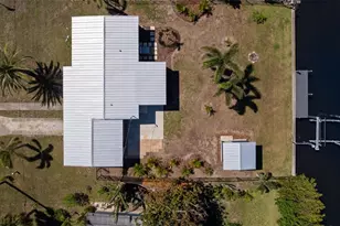 125 Palmetto Cir NE, Port Charlotte, FL 33952 - Photo 5