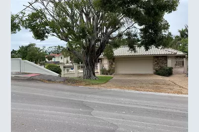 4839 Primrose Path, Sarasota, FL 34242 - Photo 9