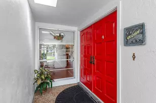 3761 Somerville Dr, Sarasota, FL 34232 - Photo 3