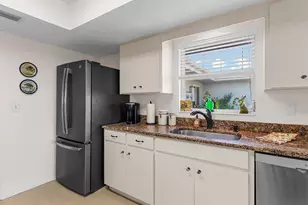 3761 Somerville Dr, Sarasota, FL 34232 - Photo 9