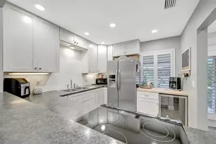 4110 Catalina Dr, Bradenton, FL 34210 - Photo 17