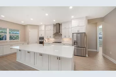 6336 Lake Woodruff Court, Sarasota, FL 34241 - Photo 9