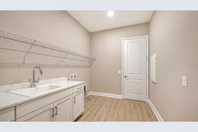 6336 Lake Woodruff Court, Sarasota, FL 34241 - Photo 33