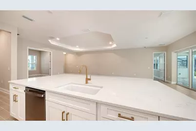 6336 Lake Woodruff Court, Sarasota, FL 34241 - Photo 13