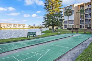 3617 Lake Bayshore Dr, Bradenton, FL 34205 - Photo 39