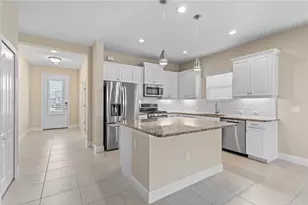 3835 Autumn Fern Ter, Sarasota, FL 34243 - Photo 7