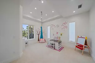 4136 Roberts Point Cir, Sarasota, FL 34242 - Photo 43