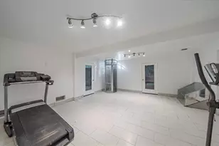 4136 Roberts Point Cir, Sarasota, FL 34242 - Photo 69