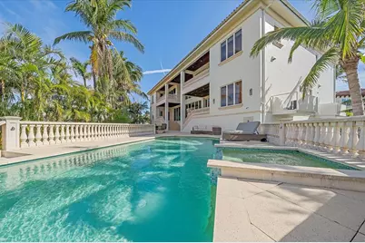 4136 Roberts Point Circle, Sarasota, FL 34242 - Photo 11