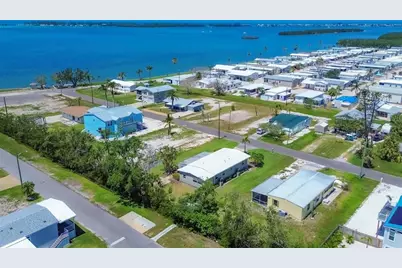 4515 106th Street W, Bradenton, FL 34210 - Photo 31