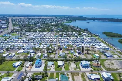 4515 106th Street W, Bradenton, FL 34210 - Photo 37