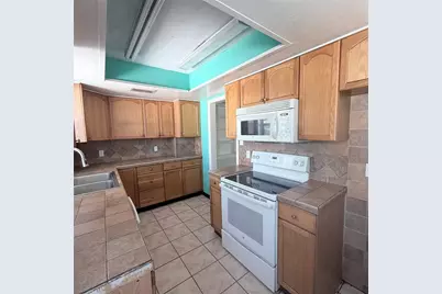 2171 Orchid Street, Sarasota, FL 34239 - Photo 7