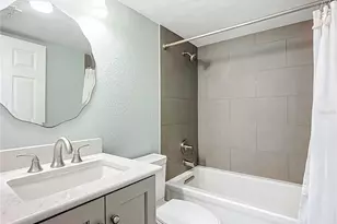 4240 Breezeway Blvd, Sarasota, FL 34238 - Photo 5