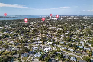 2306 Valencia Dr, Sarasota, FL 34239 - Photo 39