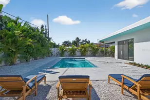 2306 Valencia Dr, Sarasota, FL 34239 - Photo 37