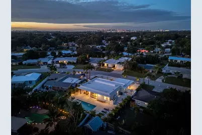 2306 Valencia Drive, Sarasota, FL 34239 - Photo 3