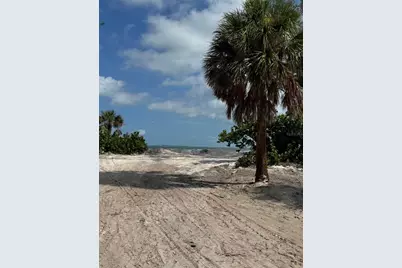 831 North Shore Drive, Anna Maria, FL 34216 - Photo 9